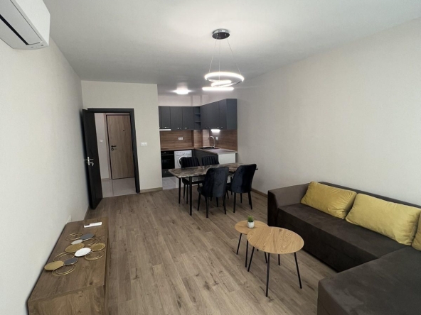 Дава се под наем Двустаен апартамент в Пловдив, Център - 70 кв.м за 510 € - Снимка #1