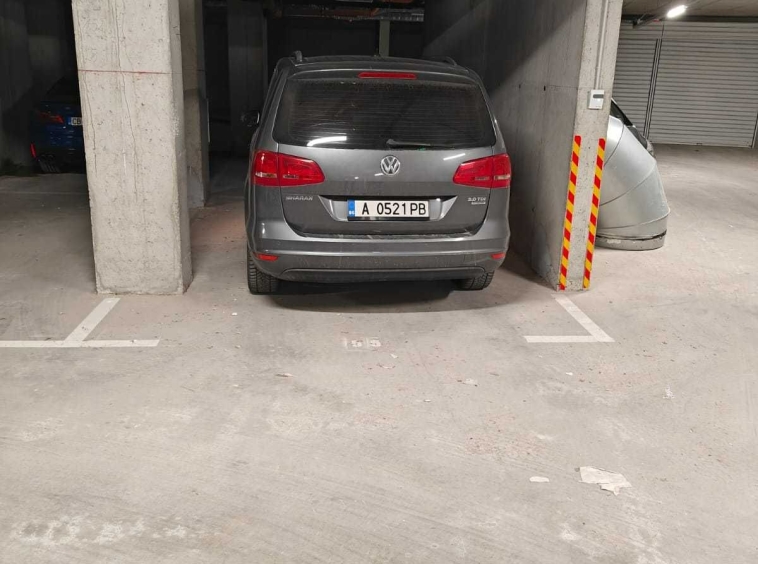 Дава се под наем Гараж / Паркомясто в Бургас, Възраждане - 16 кв.м за 80 € - Снимка #1