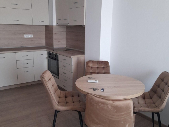 Дава се под наем Двустаен апартамент в Бургас, Сарафово - 65 кв.м за 510 € - Снимка #1