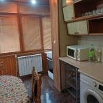 Дава се под наем Двустаен апартамент в Плевен, Идеален център - 70 кв.м за 306 € - Снимка #1