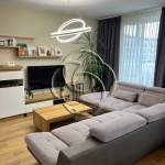 Дава се под наем Тристаен апартамент в София, Витоша - 98 кв.м за 900 € - Снимка #1