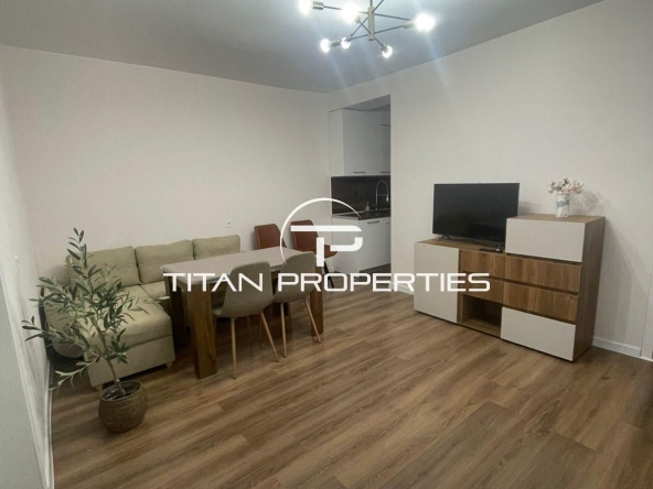 Дава се под наем Тристаен апартамент в Бургас, Меден рудник - зона А - 70 кв.м за 612 € - Снимка #1