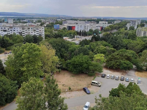 Тристаен апартамент в Варна, Младост 1 - 67 кв.м за 2014 €/кв.м - Снимка #1