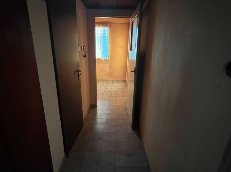 Тристаен апартамент в София, Модерно предградие - 84 кв.м за 2024 €/кв.м - Снимка #1