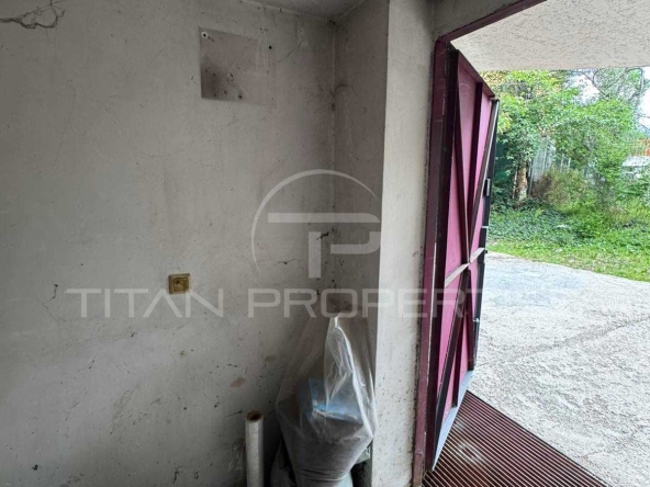 Гараж / Паркомясто в София, Кръстова вада - 20 кв.м за 1750 €/кв.м - Снимка #1