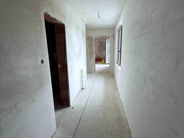 Двустаен апартамент в Пловдив, Коматево - 122 кв.м за 1009 €/кв.м - Снимка #1