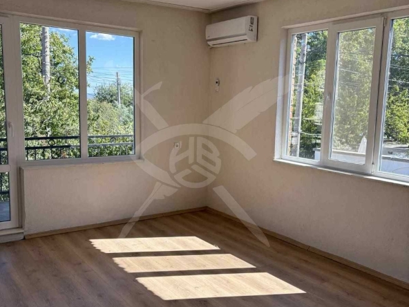 Дава се под наем Етаж от къща в с. Браниполе, Област Пловдив - 80 кв.м за 300 € - Снимка #1