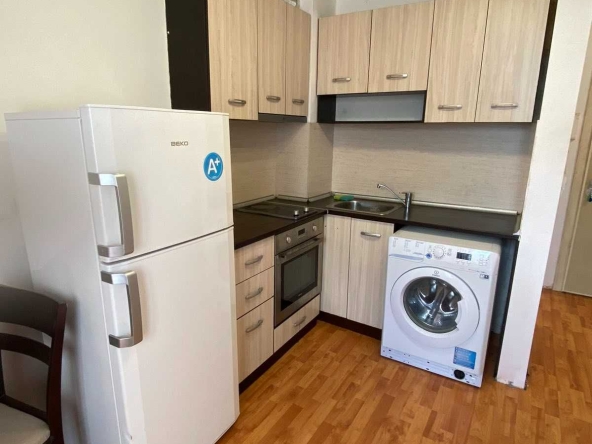 Дава се под наем Едностаен апартамент в София, Студентски град - 45 кв.м за 315 € - Снимка #1