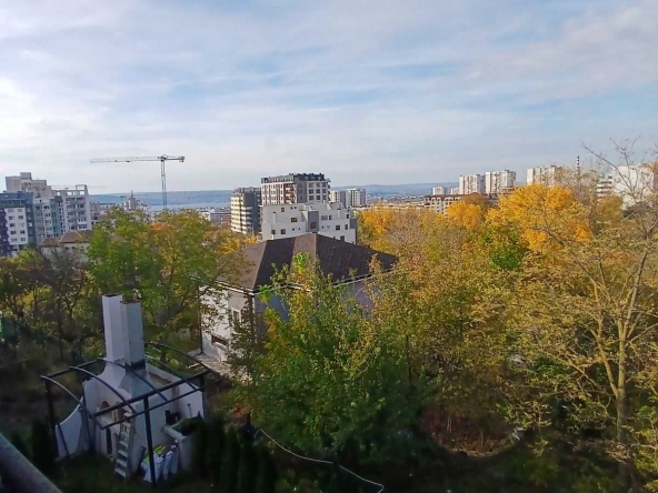 Къща в Варна, Възраждане 2 - 264 кв.м за 1572 €/кв.м - Снимка #1