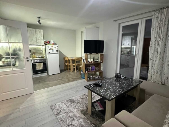 Дава се под наем Тристаен апартамент в Пловдив, Мараша - 70 кв.м за 500 € - Снимка #1