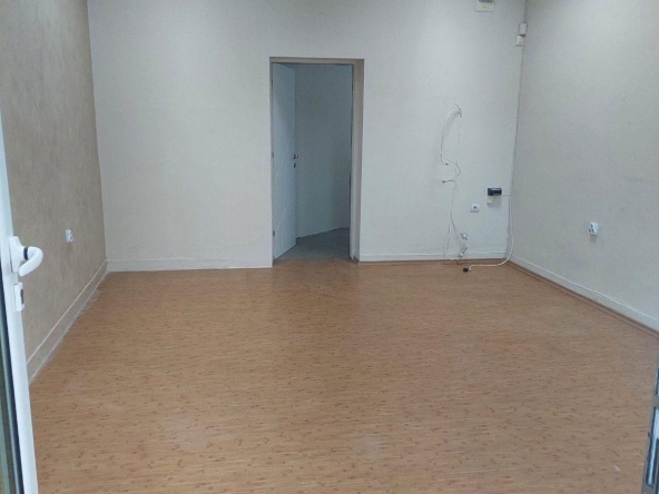 Дава се под наем Офис в Пловдив, Мараша - 45 кв.м за 382.5 € - Снимка #1