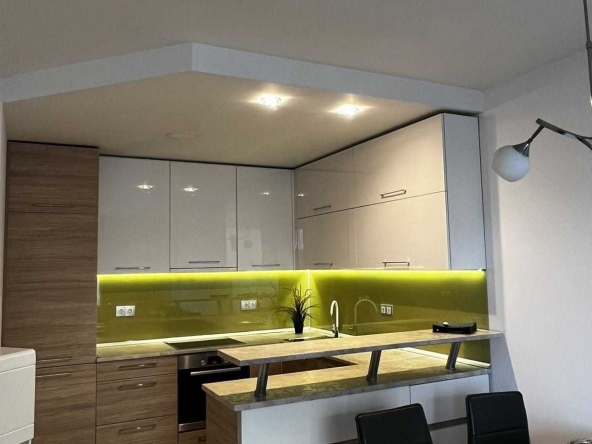 Тристаен апартамент в София, Зона Б-18 - 80 кв.м за 1563 €/кв.м - Снимка #1