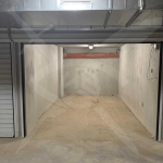 Гараж / Паркомясто в Пловдив, Кършияка - 18 кв.м за 1112 €/кв.м - Снимка #1