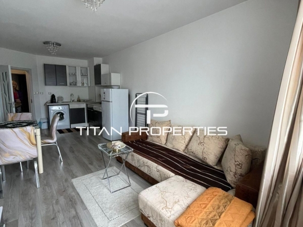 Дава се под наем Двустаен апартамент в Бургас, Център - 60 кв.м за 510 € - Снимка #1