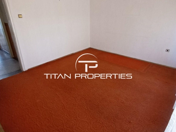 Тристаен апартамент в Бургас, Център - 81 кв.м за 2692 €/кв.м - Снимка #1