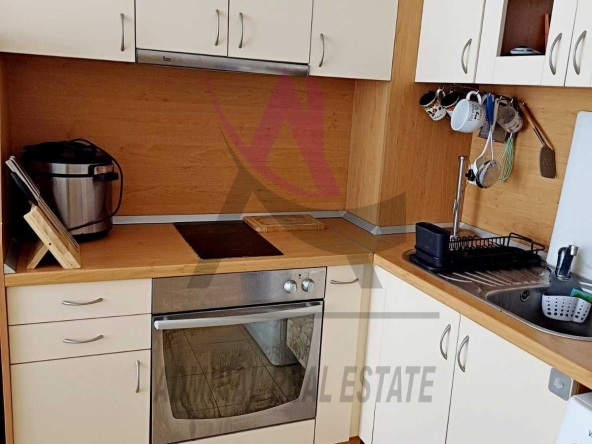 Дава се под наем Двустаен апартамент в Варна, Възраждане 1 - 55 кв.м за 388 € - Снимка #1