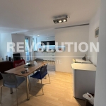 Дава се под наем Тристаен апартамент в Пловдив, Младежки Хълм - 96 кв.м за 700 € - Снимка #1