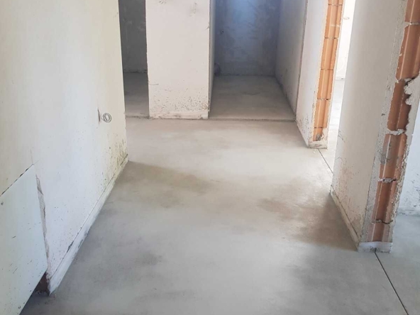 Тристаен апартамент в Варна, Кайсиева градина - 105 кв.м за 1524 €/кв.м - Снимка #1