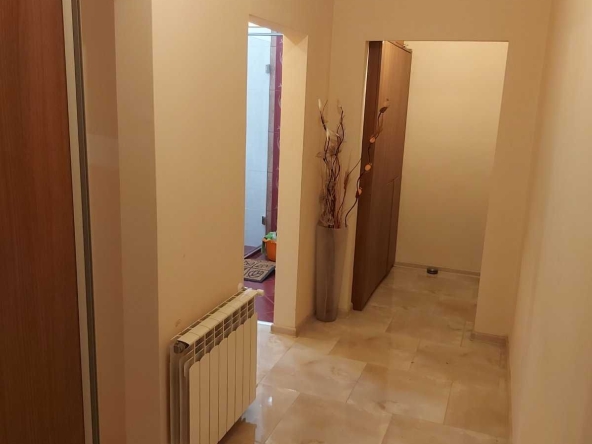 Дава се под наем Тристаен апартамент в Пловдив, Христо Смирненски - 80 кв.м за 433.5 € - Снимка #1