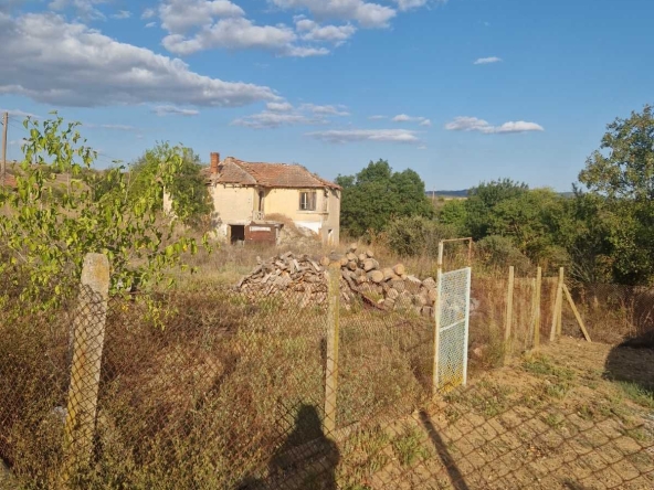 Къща в с. Лалково, Област Ямбол - 60 кв.м за 85 €/кв.м - Снимка #1