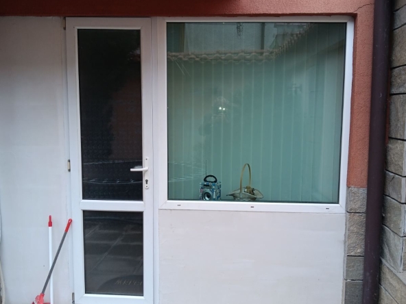 Дава се под наем Магазин в Пловдив, Каменица 1 - 16 кв.м за 153 € - Снимка #1