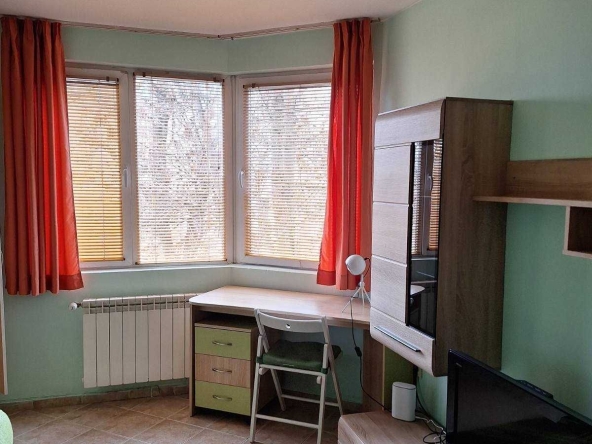 Дава се под наем Ателие в София, Зона Б-5 - 25 кв.м за 350 € - Снимка #1