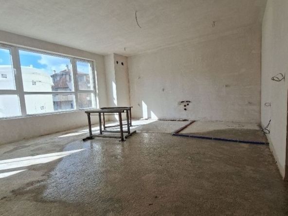 Тристаен апартамент в Варна, Левски - 102 кв.м за 1726 €/кв.м - Снимка #1