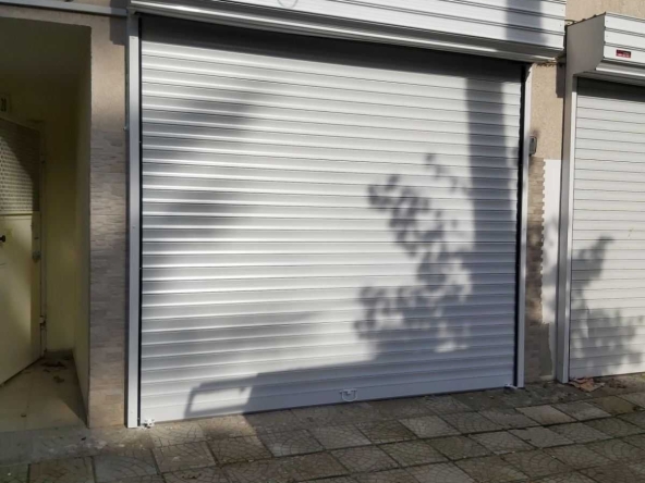 Дава се под наем Гараж / Паркомясто в Варна, Зимно кино Тракия - 18 кв.м за 153 € - Снимка #1