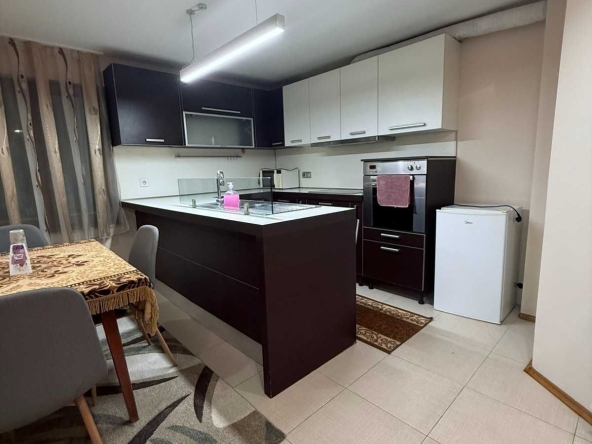 Тристаен апартамент в Асеновград - 90 кв.м за 873 €/кв.м - Снимка #1