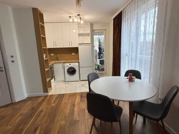 Дава се под наем Двустаен апартамент в Пловдив, Тракия - 70 кв.м за 438.6 € - Снимка #1