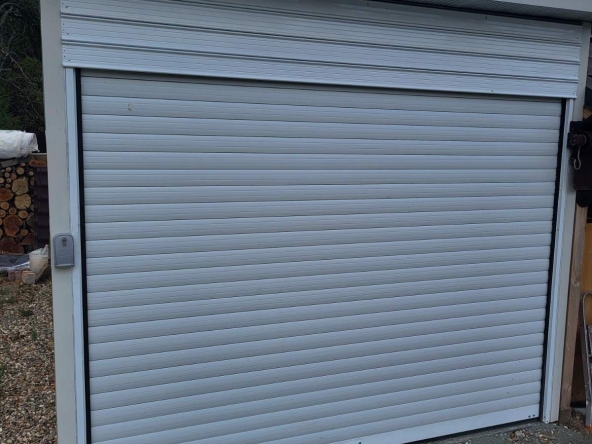 Гараж / Паркомясто в Панагюрище - 18 кв.м за 213 €/кв.м - Снимка #1