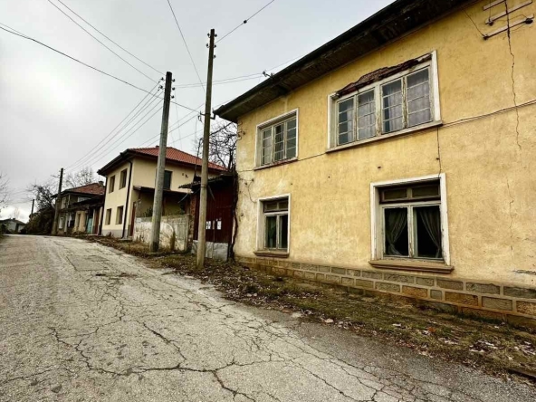 Къща в с. Врабево, Област Ловеч - 102 кв.м за 166 €/кв.м - Снимка #1