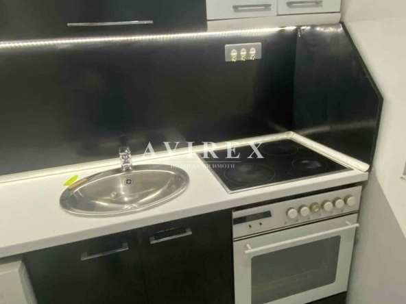 Дава се под наем Двустаен апартамент в Пловдив, Център - 50 кв.м за 280.5 € - Снимка #1