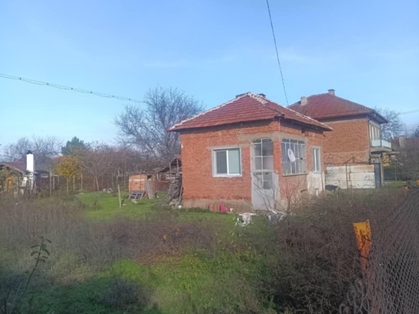 Къща в Русе, Център - 745 кв.м за 28 €/кв.м - Снимка #1