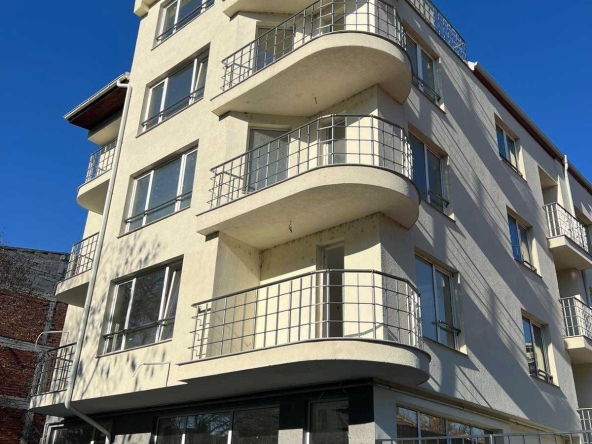 Двустаен апартамент в Пазарджик, Център - 58 кв.м за 598 €/кв.м - Снимка #1