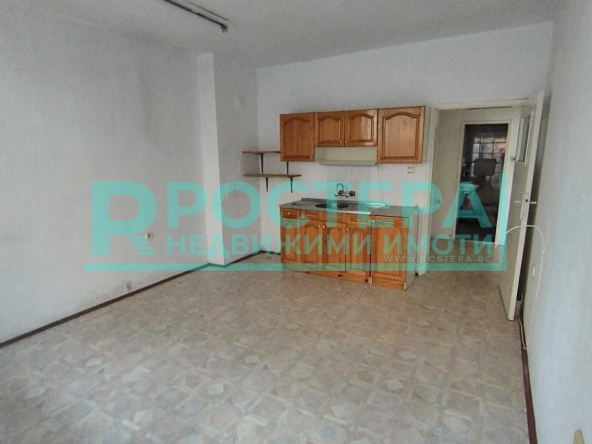 Тристаен апартамент в Търговище, Център - 80 кв.м за 1116 €/кв.м - Снимка #1