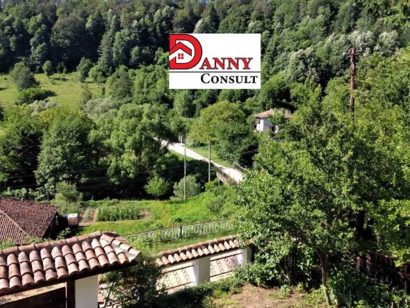 Къща в Велико Търново, Акация - 210 кв.м за 491 €/кв.м - Снимка #1