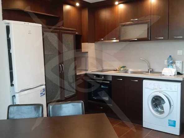 Дава се под наем Двустаен апартамент в Варна, ЖП Гара - 50 кв.м за 275 € - Снимка #1