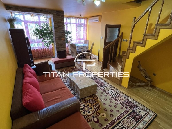 Дава се под наем Мезонет в Бургас, Център - 93 кв.м за 581.4 € - Снимка #1