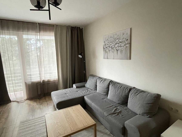 Дава се под наем Двустаен апартамент в София, Иван Вазов - 60 кв.м за 535.5 € - Снимка #1