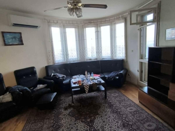 Дава се под наем Двустаен апартамент в София, Люлин 1 - 56 кв.м за 432.48 € - Снимка #1