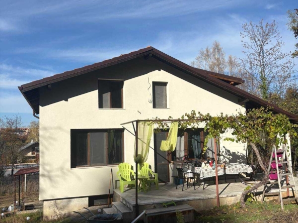 Къща в с. Нови хан, Област София-област - 120 кв.м за 1229 €/кв.м - Снимка #1