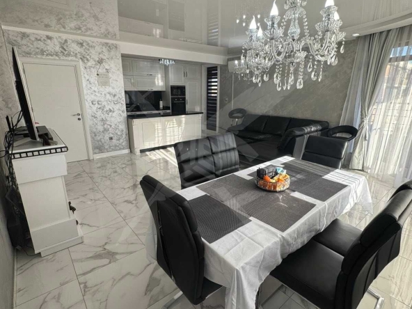 Многостаен апартамент в Пловдив, Остромила - 179 кв.м за 841 €/кв.м - Снимка #1