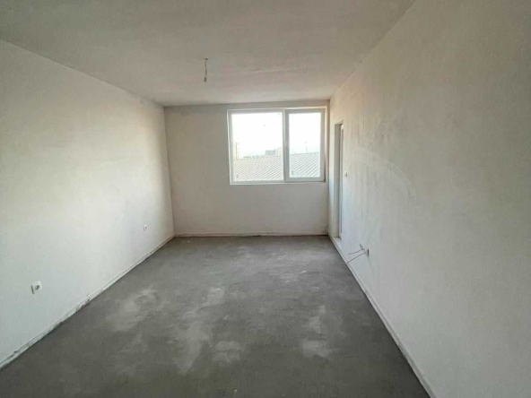 Тристаен апартамент в Пловдив, Съдийски - 100 кв.м за 857 €/кв.м - Снимка #1