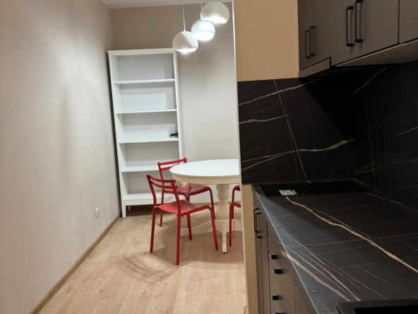 Дава се под наем Двустаен апартамент в Банско - 80 кв.м за 348.84 € - Снимка #1