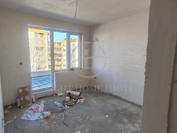 Тристаен апартамент в Пловдив, Южен - 83 кв.м за 784 €/кв.м - Снимка #1