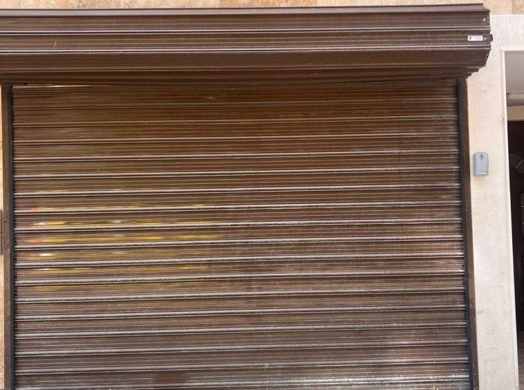 Дава се под наем Гараж / Паркомясто в Варна, Лятно кино Тракия - 30 кв.м за 199.41 € - Снимка #1