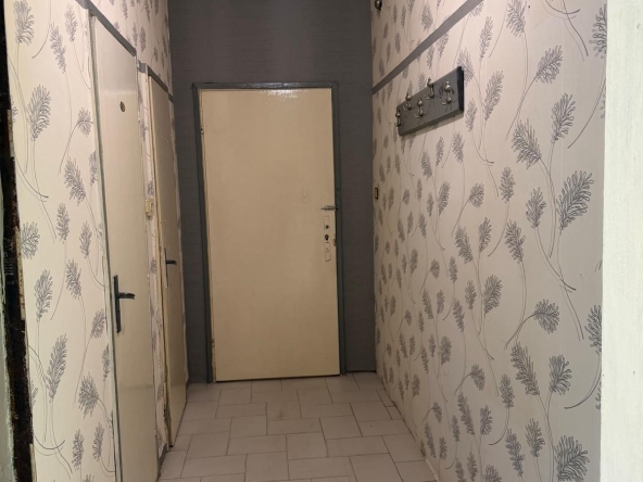 Дава се под наем Тристаен апартамент в Варна, Възраждане 3 - 70 кв.м за 357 € - Снимка #1