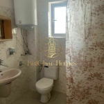 Дава се под наем Двустаен апартамент в Варна, Център - 56 кв.м за 458.49 € - Снимка #1