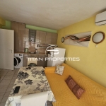 Дава се под наем Четиристаен апартамент в Бургас, Център - 72 кв.м за 518.67 € - Снимка #1